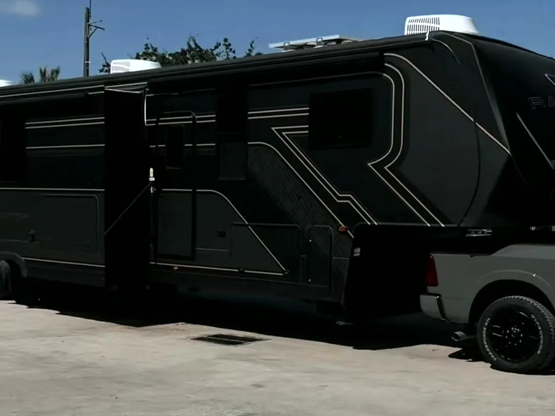 Truck built to pull a fifth wheel RV